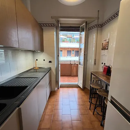 Διαμέρισμα --colosseum 15 Min-- Trastevere, Free Wi-fi & A-c *