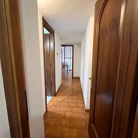 Apartamento --colosseum 15 Min-- Trastevere, Free Wi-fi & A-c Roma